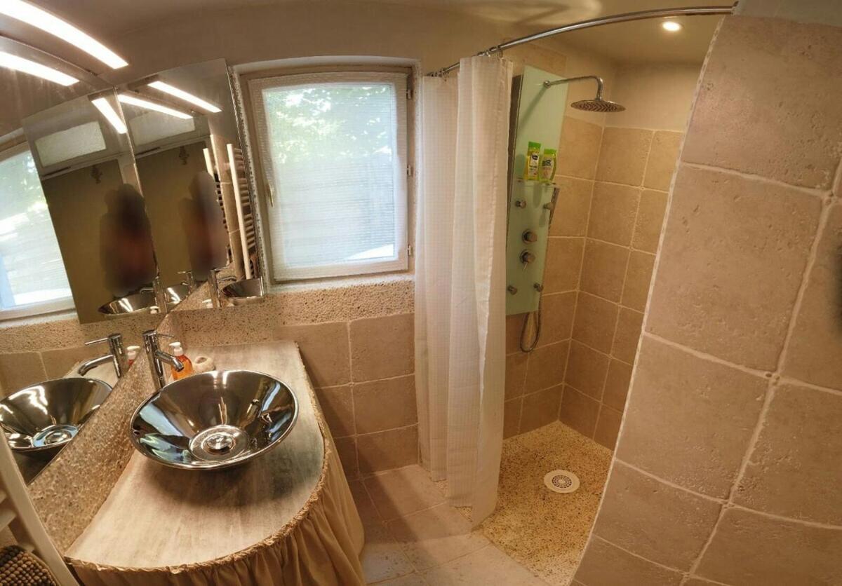 L'Escapade 3 Etoiles Villa Champagne-sur-Seine ห้อง รูปภาพ