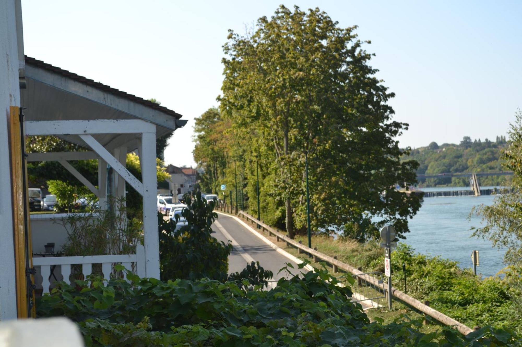 L'Escapade 3 Etoiles Villa Champagne-sur-Seine ภายนอก รูปภาพ
